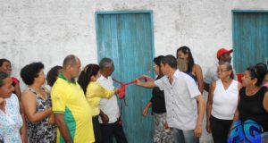Prefeitura entrega “casa de farinha” aos agricultores do Povoado de Santana em Antonio Gonçalves