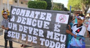 Escolas promovem caminhada contra a dengue em Antonio Gonçalves