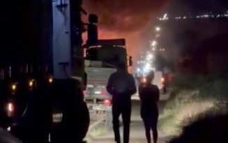 Acidente entre carreta e carro na BR-407, em Filadélfia